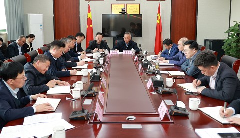 张乃文调研918博天娱乐官网首页专用车公司1_眸目压缩.jpg